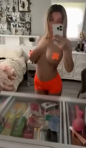 Kira Pregiato Naked Front Mirro – Onlyfans video