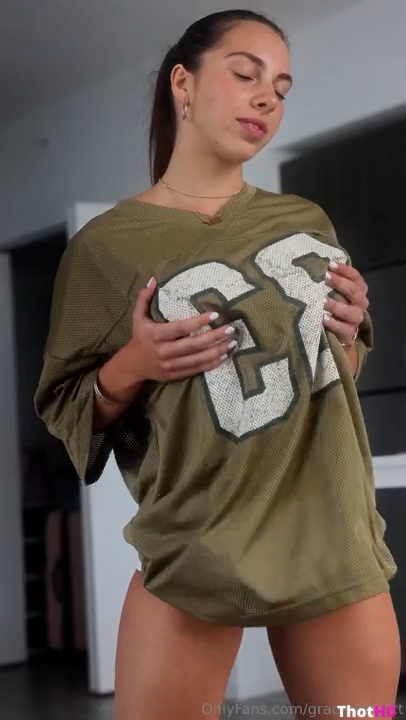 Brattygbaby Grace Robert new Onlyfans video so Hot